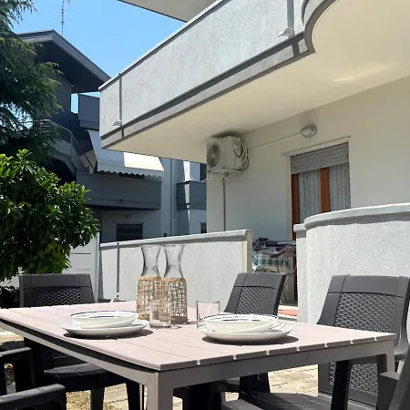 200m Dal Mare - Garden House شقة