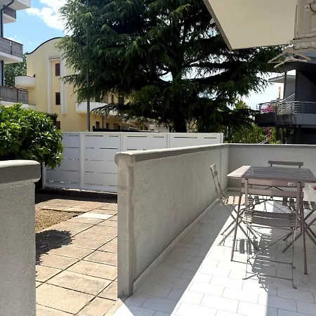 200m Dal Mare - Garden House *
